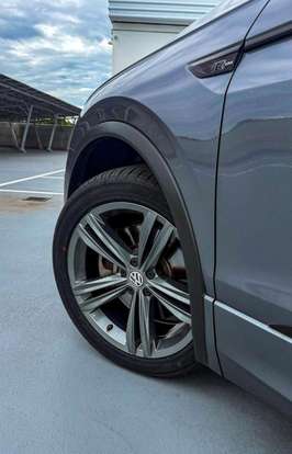 VOLKSWAGEN-TIGUAN-2021