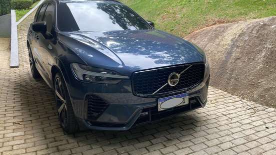 VOLVO-XC60-2023