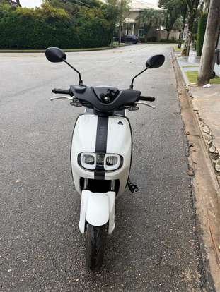 YAMAHA-NEOS CONNECTED-2025