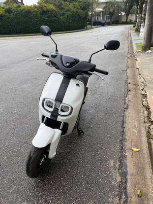 YAMAHA-NEOS CONNECTED-2025