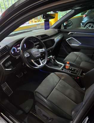 AUDI-Q3-2020
