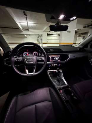 AUDI-Q3-2020