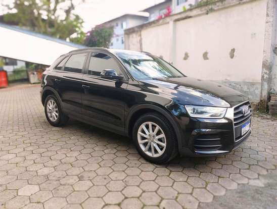 AUDI-Q3-2017