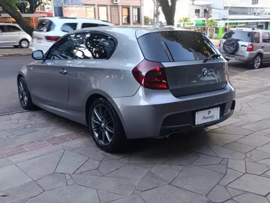 BMW-118i-2012