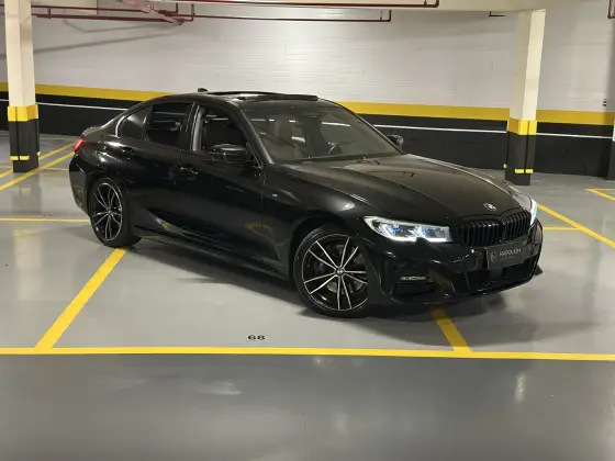BMW 330i 2.0 16V TURBO GASOLINA M SPORT AUTOMÁTICO