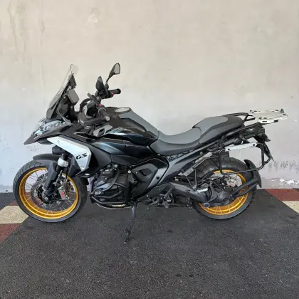 BMW R 1300 GS TRIPLE BLACK 