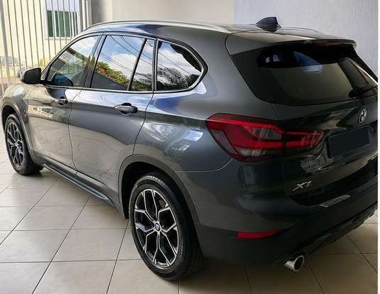 BMW-X1-2.0 16V TURBO ACTIVEFLEX SDRIVE20I X-LINE 4P AUTOMÁTICO BMW-X1-2020