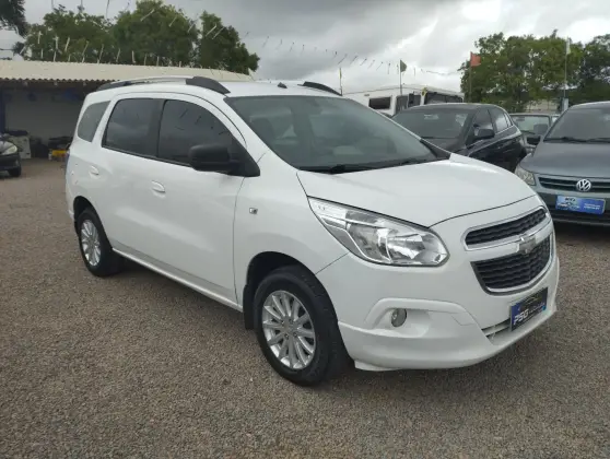 CHEVROLET SPIN 1.8 LT 8V FLEX 4P AUTOMÁTICO CHEVROLET SPIN 1.8 LT 8V FLEX 4P AUTOMÁTICO