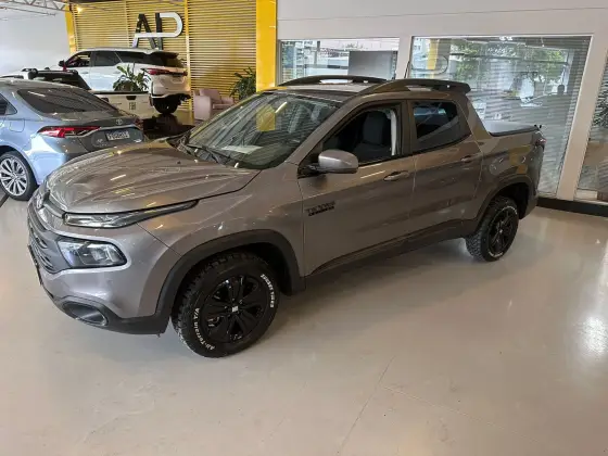 FIAT TORO 1.8 16V EVO FLEX FREEDOM AT6 FIAT TORO 1.8 16V EVO FLEX FREEDOM AT6