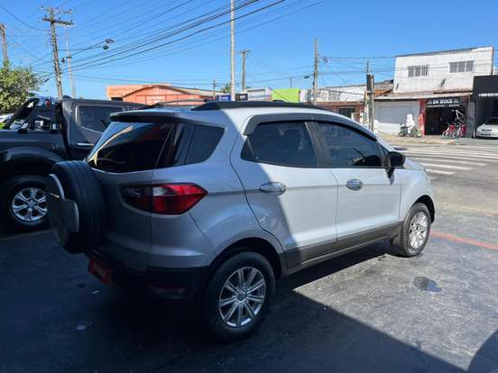FORD-ECOSPORT-2013
