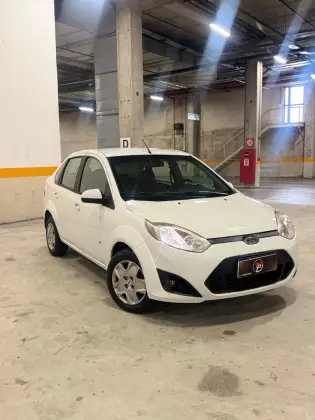 FORD FIESTA 1.0 ROCAM SEDAN 8V FLEX 4P MANUAL FORD FIESTA 1.0 ROCAM SEDAN 8V FLEX 4P MANUAL