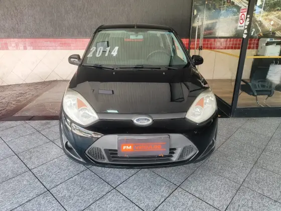 FORD FIESTA 1.6 ROCAM SEDAN 8V FLEX 4P MANUAL FORD FIESTA 1.6 ROCAM SEDAN 8V FLEX 4P MANUAL