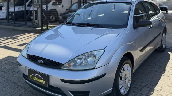 FORD FOCUS 1.6 8V GASOLINA 4P MANUAL FORD FOCUS 1.6 8V GASOLINA 4P MANUAL