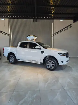 FORD RANGER 2.2 XLS 4X4 CD 16V DIESEL 4P AUTOMÁTICO FORD RANGER 2.2 XLS 4X4 CD 16V DIESEL 4P AUTOMÁTICO