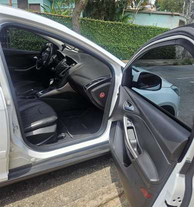 FORD-FOCUS-2015