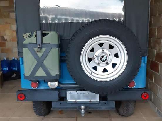 FORD-JEEP-CJ-5 FORD-JEEP-1975