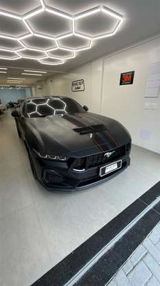 FORD-MUSTANG-2024