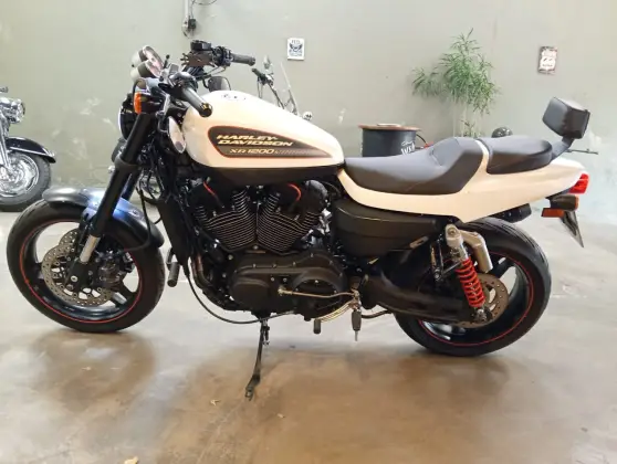 HARLEY-DAVIDSON SPORTSTER XR 1200X 