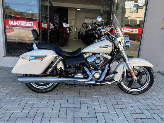 HARLEY-DAVIDSON DYNA SWITCHBACK 