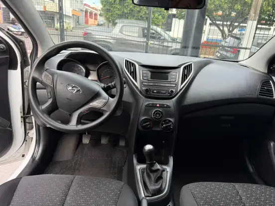 HYUNDAI-HB20-2018