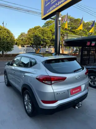 HYUNDAI-TUCSON-2019