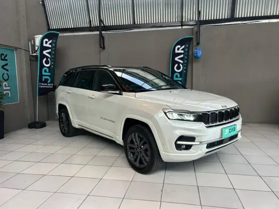 JEEP COMMANDER 2.2 TURBO DIESEL OVERLAND AT9 JEEP COMMANDER 2.2 TURBO DIESEL OVERLAND AT9