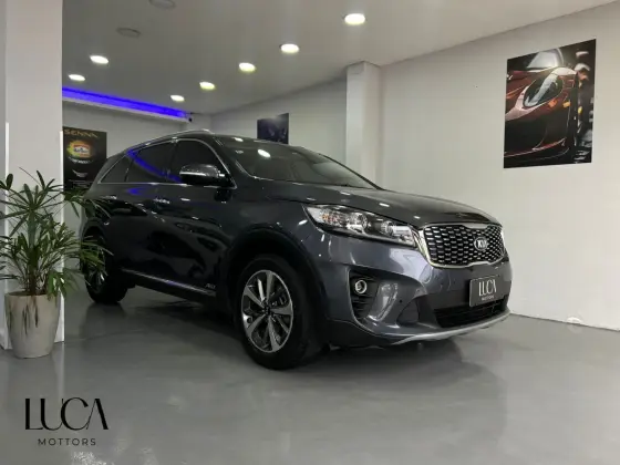KIA SORENTO 2.4 16V GASOLINA EX 7L AWD AUTOMÁTICO KIA SORENTO 2.4 16V GASOLINA EX 7L AWD AUTOMÁTICO