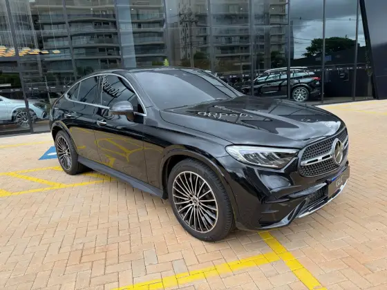 MERCEDES-BENZ GLC 300 2.0 MHEV AMG LINE COUPÉ 4MATIC 9G-TRONIC