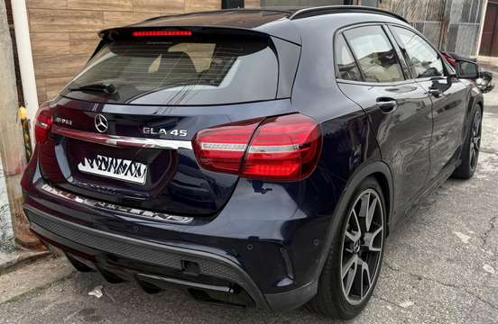 MERCEDES-BENZ-GLA 45 AMG-2018