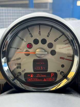 MINI-COOPER-2010