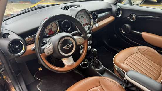 MINI-COOPER-2010