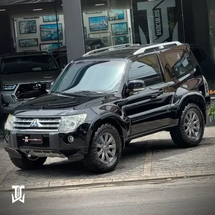 MITSUBISHI PAJERO FULL 3.8 HPE 4X4 V6 24V GASOLINA 2P AUTOMÁTICO MITSUBISHI PAJERO FULL 3.8 HPE 4X4 V6 24V GASOLINA 2P AUTOMÁTICO