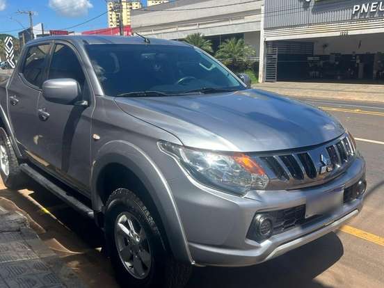 MITSUBISHI-L200 TRITON-2.4 16V TURBO DIESEL SPORT GLS CD 4P 4X4 AUTOMÁTICO MITSUBISHI-L200 TRITON-2020