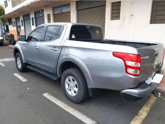 MITSUBISHI-L200 TRITON-2.4 16V TURBO DIESEL SPORT GLS CD 4P 4X4 AUTOMÁTICO MITSUBISHI-L200 TRITON-2020