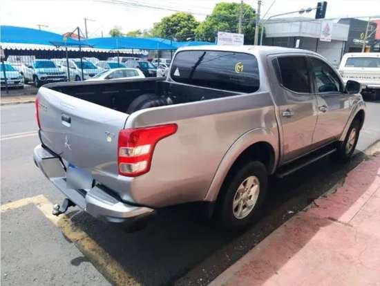 MITSUBISHI-L200 TRITON-2020