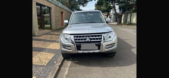 MITSUBISHI-PAJERO-2018