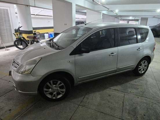 NISSAN-LIVINA-1.8 S 16V FLEX 4P AUTOMÁTICO NISSAN-LIVINA-2012