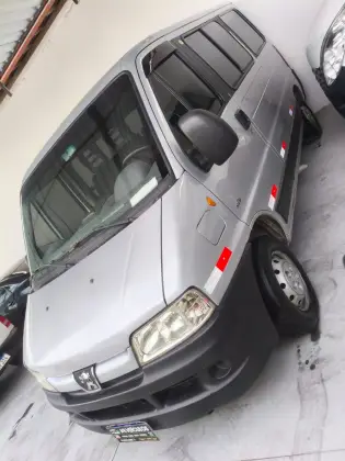 PEUGEOT BOXER 2.3 HDI 330 PASSAGEIRO 16 LUGARES 8V DIESEL 3P MANUAL