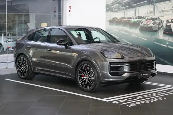 PORSCHE CAYENNE 3.0 V6 S E-HYBRID BLACK EDITION COUPÉ AWD TIPTRONIC S
