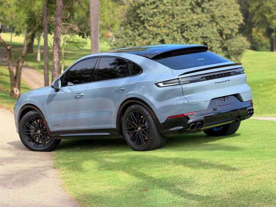 PORSCHE-CAYENNE-2026