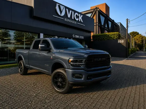 RAM 3500 6.7 I6 TURBO DIESEL LARAMIE NIGHT EDITION CD 4X4 AUTOMÁTICO RAM 3500 6.7 I6 TURBO DIESEL LARAMIE NIGHT EDITION CD 4X4 AUTOMÁTICO