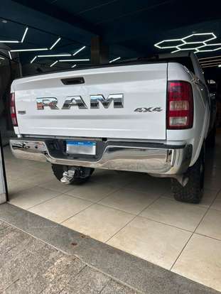 RAM-2500-6.7 LARAMIE 4X4 CD I6 TURBO DIESEL 4P AUTOMÁTICO RAM-2500-2018