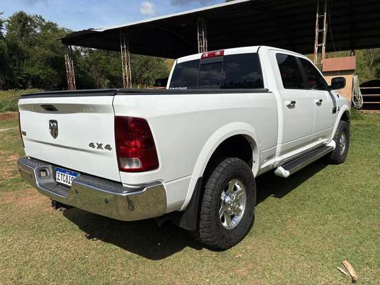 RAM-2500-6.7 LARAMIE 4X4 CD I6 TURBO DIESEL 4P AUTOMÁTICO RAM-2500-2011