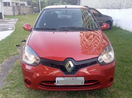 RENAULT-CLIO-2015