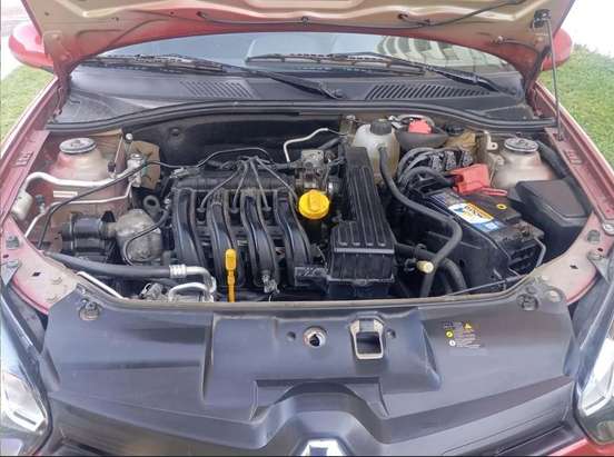 RENAULT-CLIO-2015