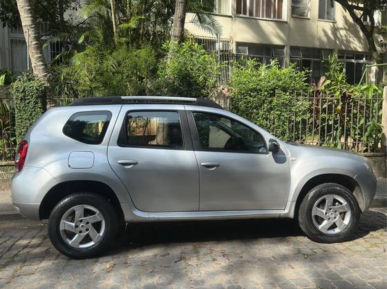 RENAULT DUSTER 2.0 DYNAMIQUE 4X2 16V FLEX 4P MANUAL