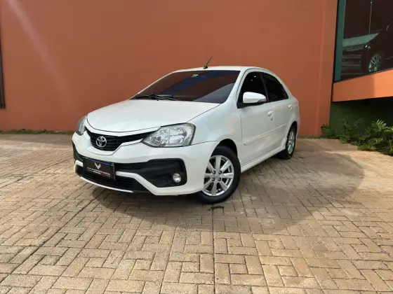 TOYOTA ETIOS 1.5 XLS SEDAN 16V FLEX 4P AUTOMÁTICO TOYOTA ETIOS 1.5 XLS SEDAN 16V FLEX 4P AUTOMÁTICO
