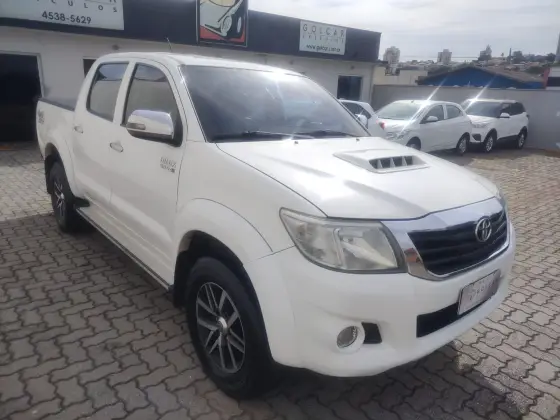 TOYOTA HILUX 3.0 SRV 4X4 CD 16V TURBO INTERCOOLER DIESEL 4P AUTOMÁTICO