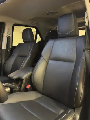 TOYOTA-HILUX SW4-2024