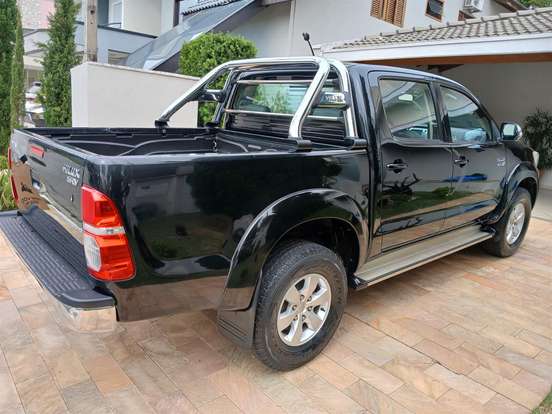 TOYOTA-HILUX-2.7 SRV 4X4 CD 16V FLEX 4P AUTOMÁTICO TOYOTA-HILUX-2012